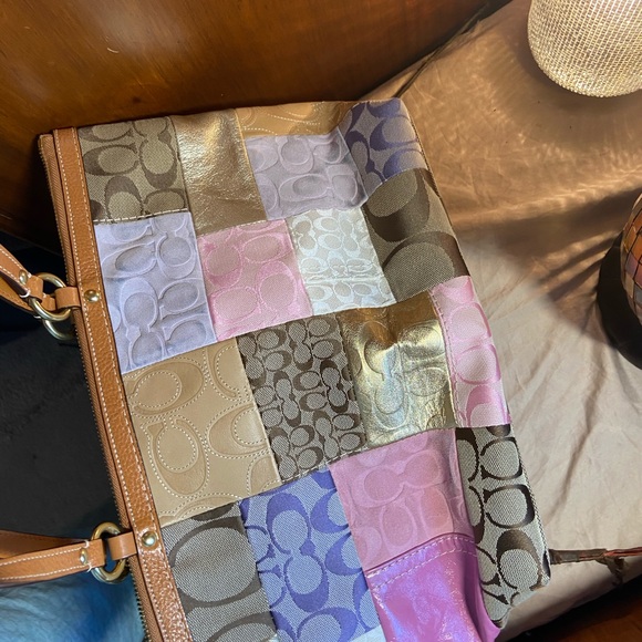 Coach purse with dust bag - Picture 4 of 8